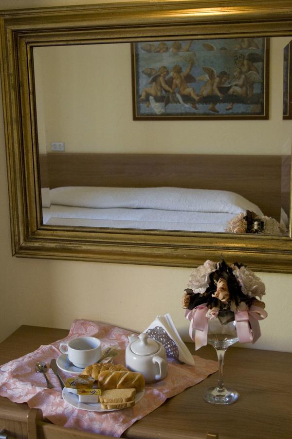 Hotel Arno Chianciano Terme Buitenkant foto